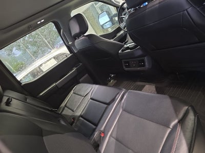 2024 Ford F-250SD Lariat TREMOR LARIAT ULTIMATE PACKAGE