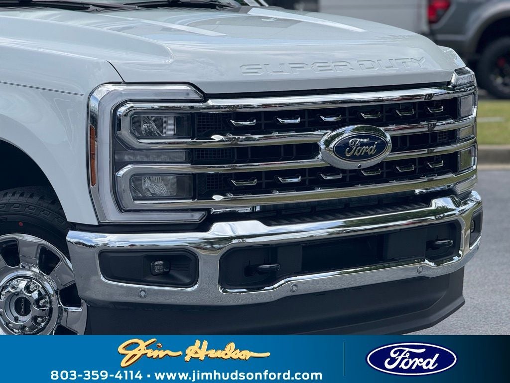 2025 Ford F-350SD Lariat