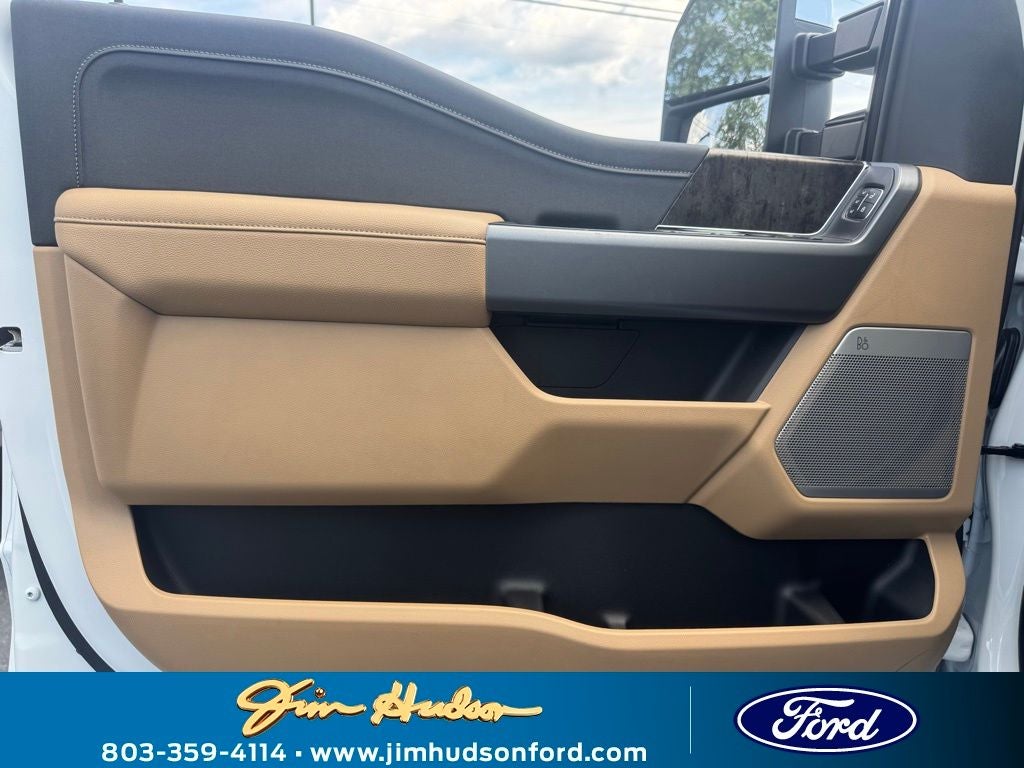 2025 Ford F-350SD Lariat