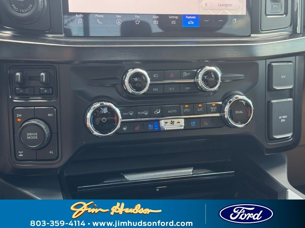 2025 Ford F-350SD Lariat