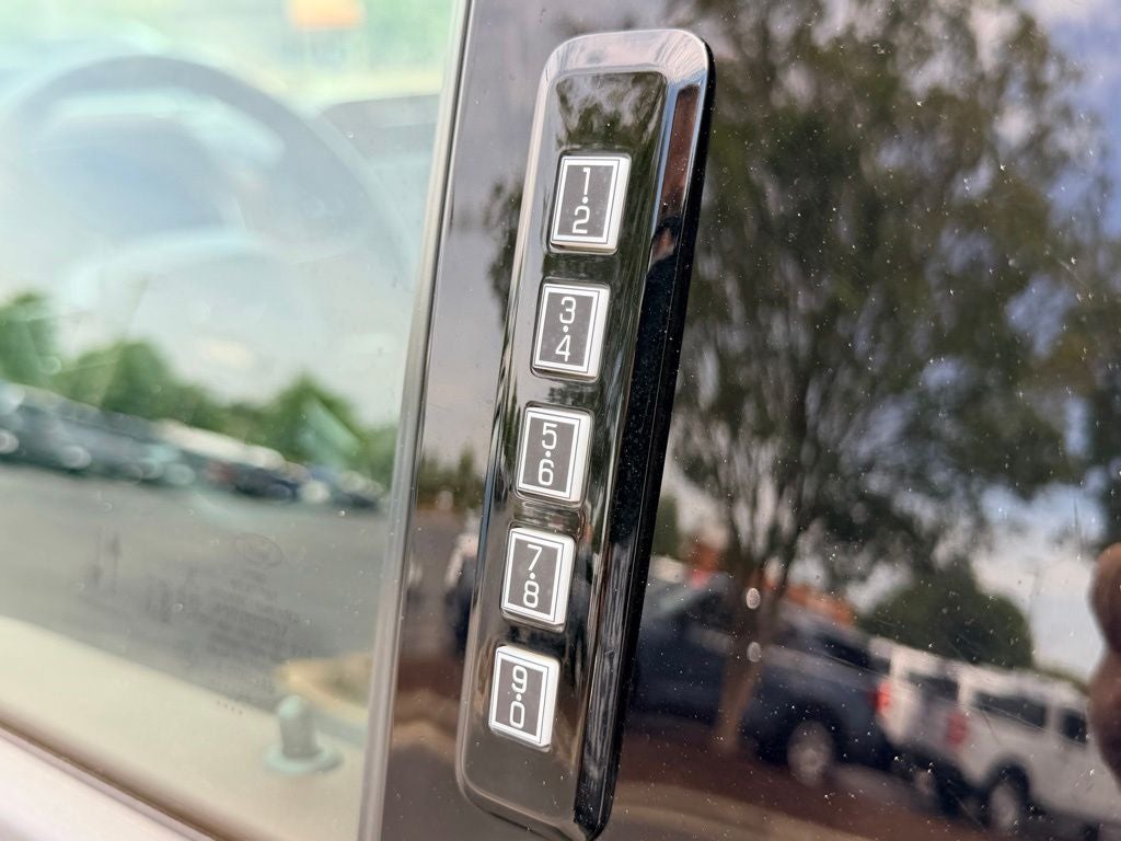 2023 Ford F-150 Lariat CERTIFIED NAVI HEATED COOLED SEATS CO PILOT 360