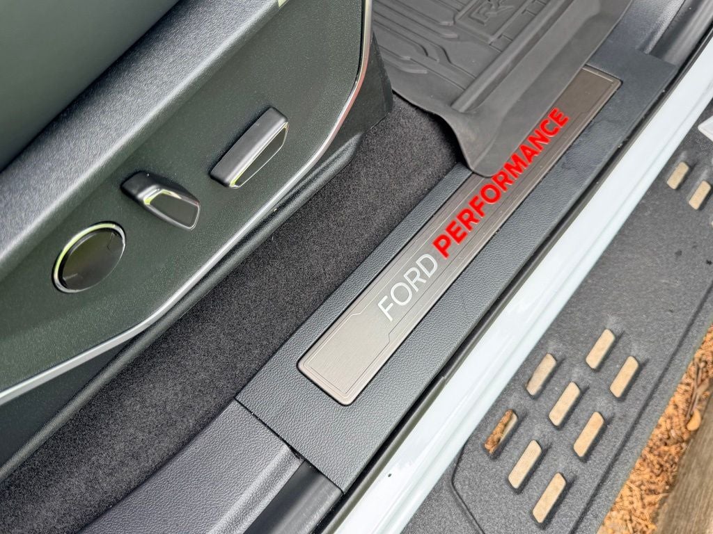 2025 Ford F-150 Raptor FORD CERTIFIED TOUGH!