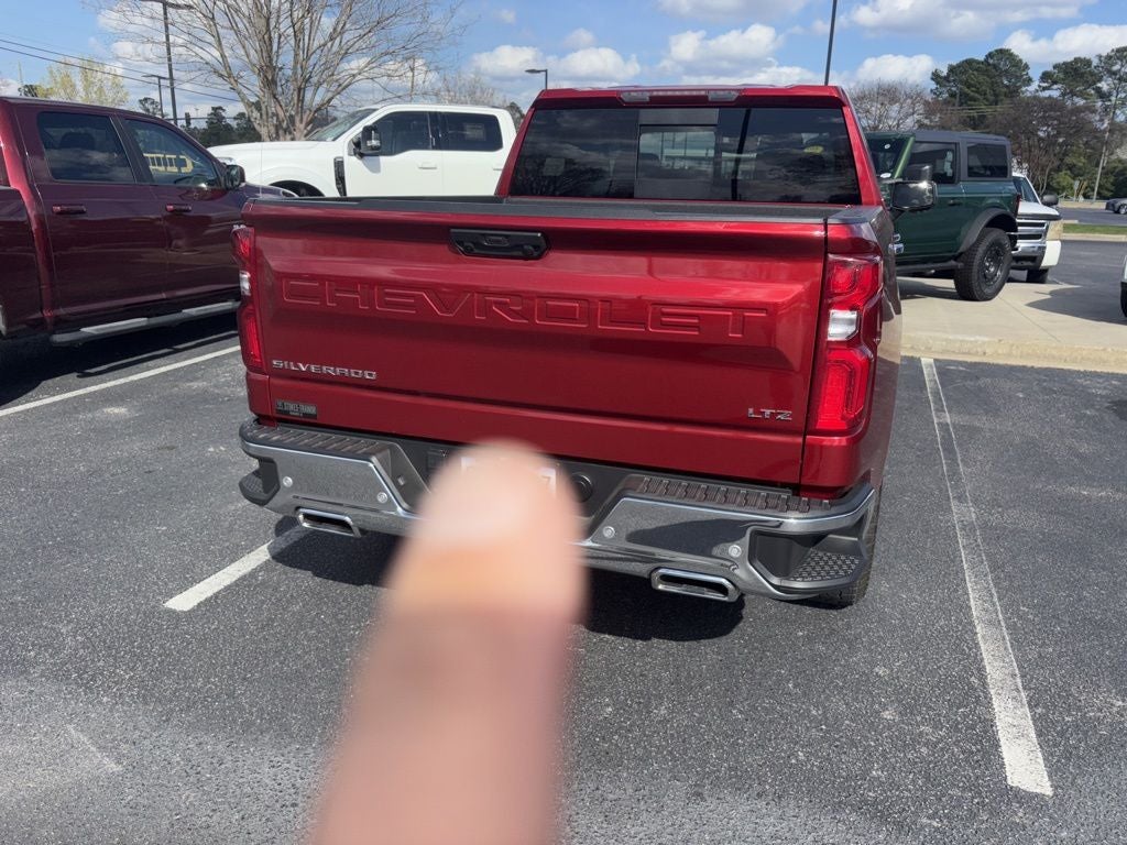2024 Chevrolet Silverado 1500 LTZ 5.3 V8 4X4 Z71
