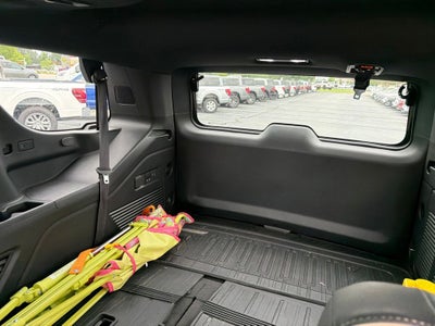 2024 GMC Yukon SLT PREMIUM PACKAGE LUX PACKAGE