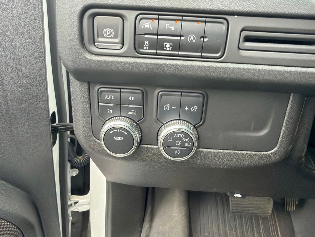 2024 GMC Yukon SLT PREMIUM PACKAGE LUX PACKAGE