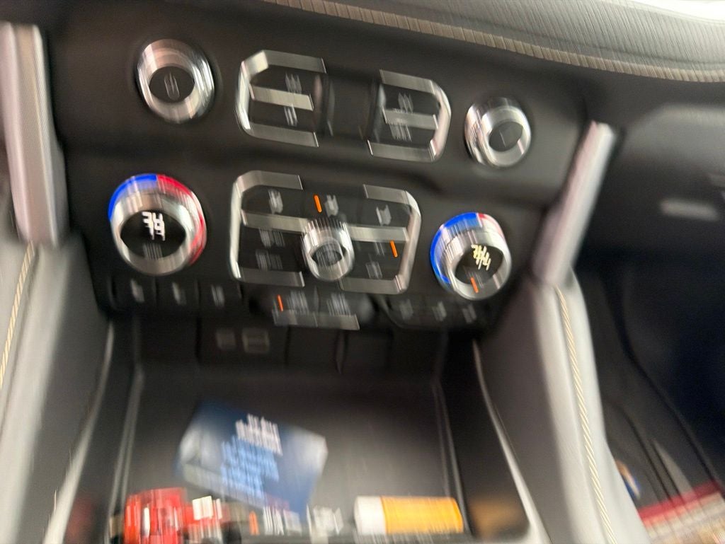 2024 GMC Yukon SLT PREMIUM PACKAGE LUX PACKAGE