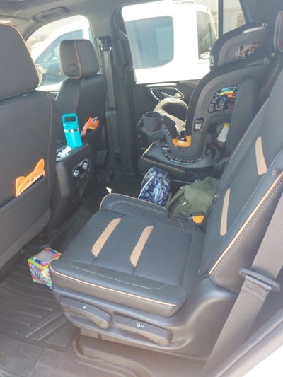 2023 GMC Yukon AT4 NAVI PANO ROOF 2ND ROW BUCKET SEATS