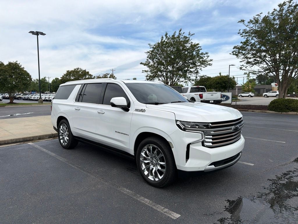 2022 Chevrolet Suburban High Country DELUXE PACKAGE