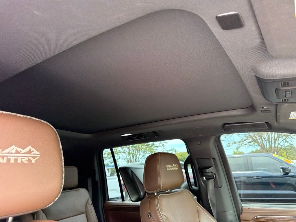 2022 Chevrolet Suburban High Country DELUXE PACKAGE