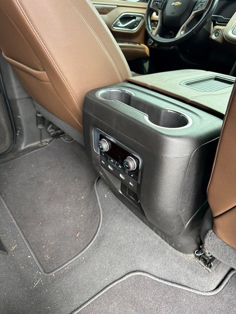 2022 Chevrolet Suburban High Country DELUXE PACKAGE