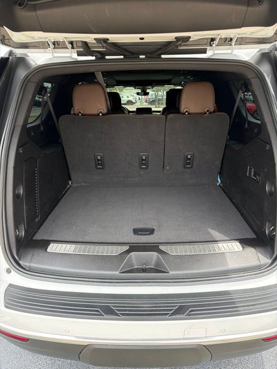 2022 Chevrolet Suburban High Country DELUXE PACKAGE