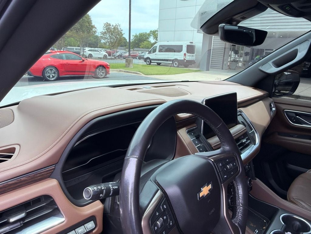 2022 Chevrolet Suburban High Country DELUXE PACKAGE