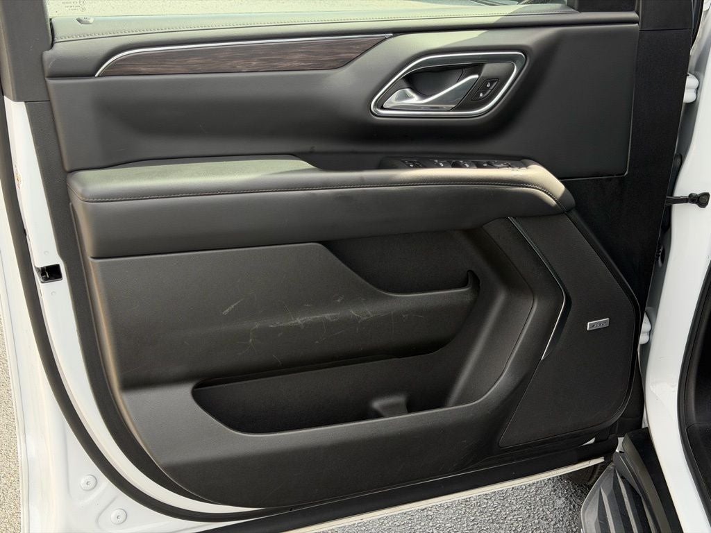 2024 Chevrolet Tahoe LT 2ND ROW BUCKETS