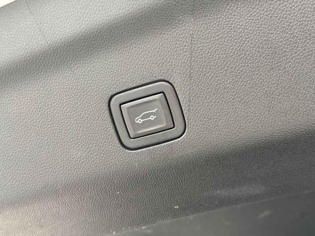 2024 Chevrolet Tahoe LT 2ND ROW BUCKETS