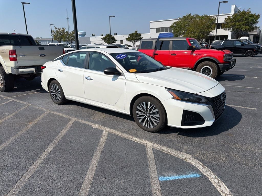 2024 Nissan Altima 2.5 SV BACKED BY HUDSON