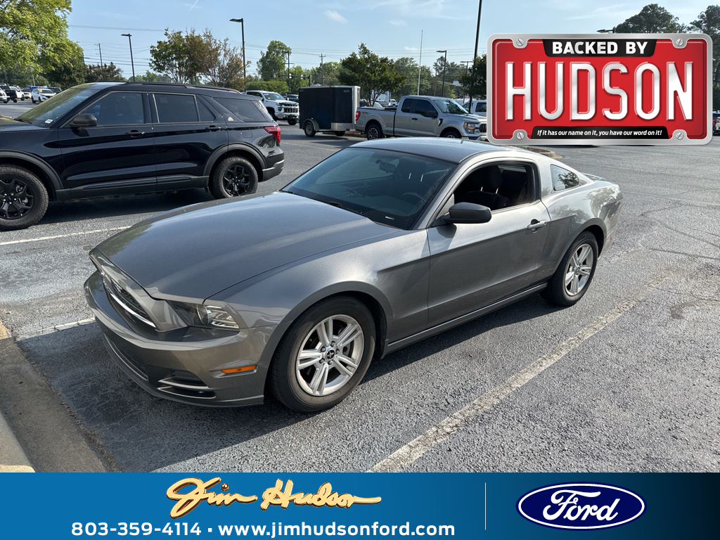 2014 Ford Mustang V6 LOW MILES SUPER CLEAN