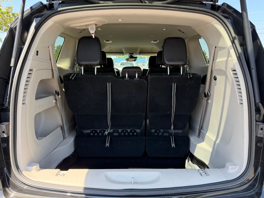 2023 Chrysler Pacifica Touring L FAMILY FUN!!!!