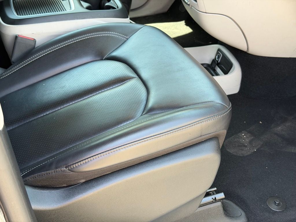 2023 Chrysler Pacifica Touring L FAMILY FUN!!!!