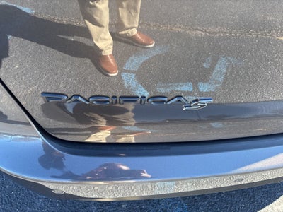 2021 Chrysler Pacifica Touring