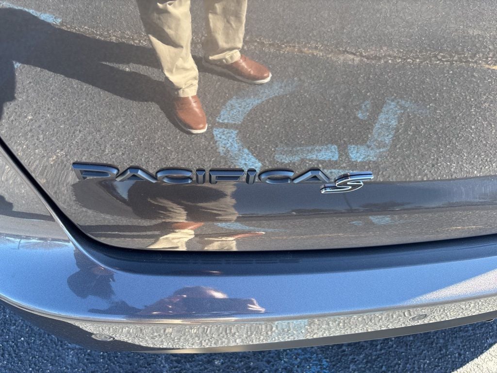 2021 Chrysler Pacifica Touring