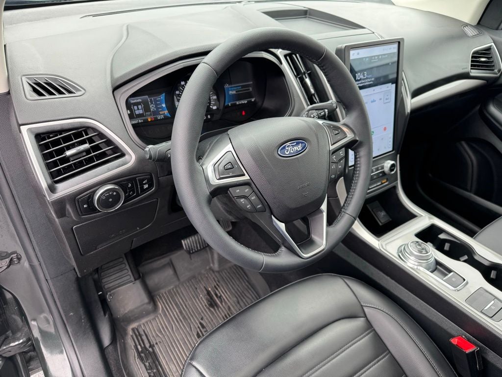 2024 Ford Edge SEL CERTIFIED PANO ROOF HEATES SEATS