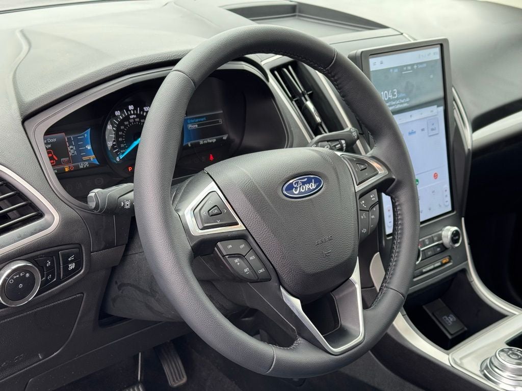 2024 Ford Edge SEL CERTIFIED PANO ROOF HEATES SEATS