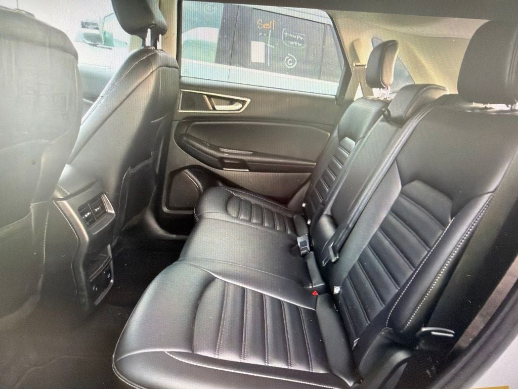 2023 Ford Edge SEL LOW MILES!!!!