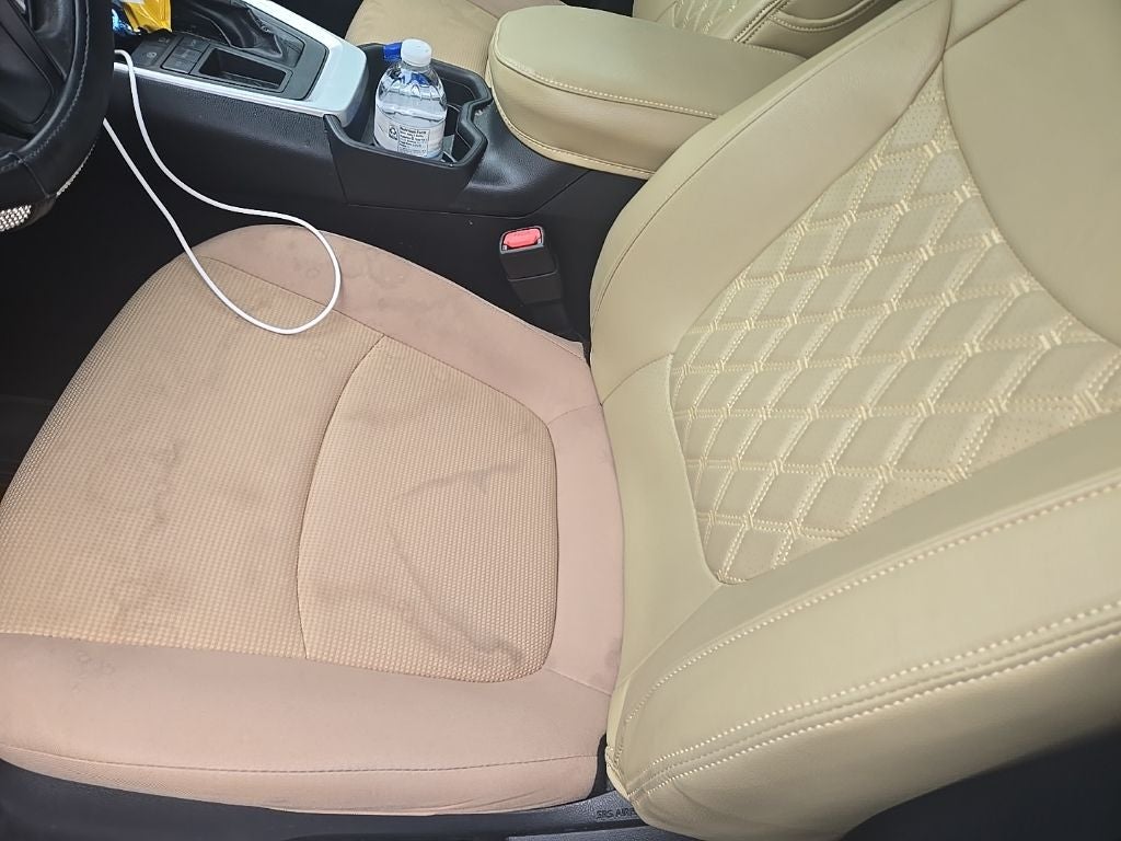 2020 Toyota RAV4 LE SUPER CLEAN