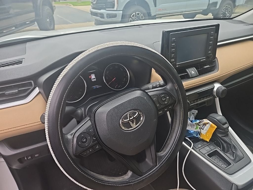 2020 Toyota RAV4 LE SUPER CLEAN