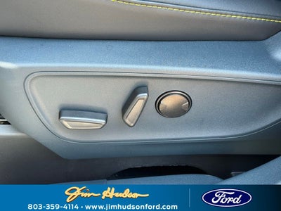 2025 Ford Maverick Lobo Standard