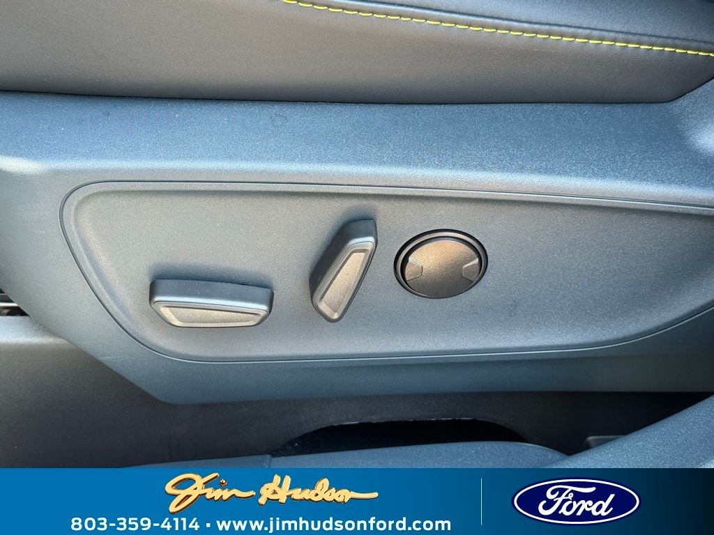 2025 Ford Maverick Lobo Standard