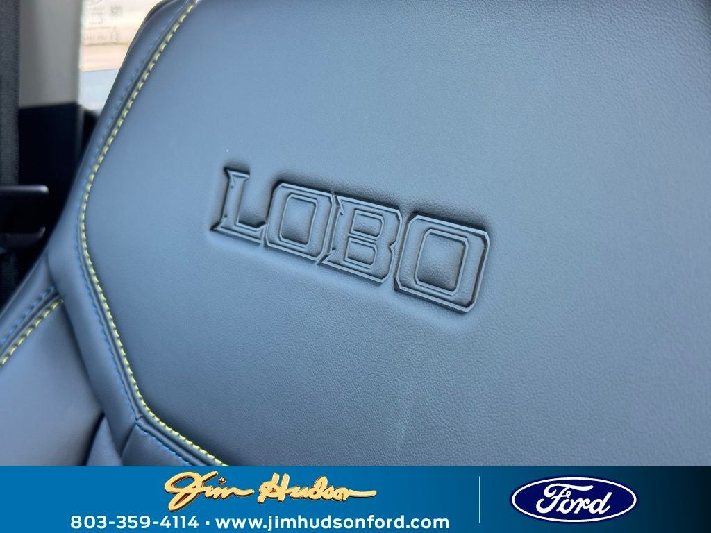 2025 Ford Maverick Lobo Standard