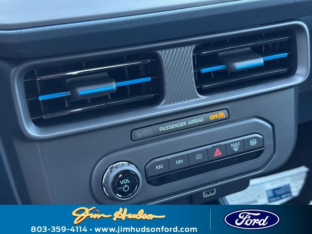 2025 Ford Maverick Lobo Standard