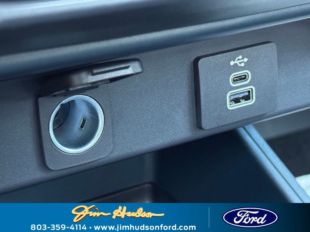 2025 Ford Maverick Lobo Standard