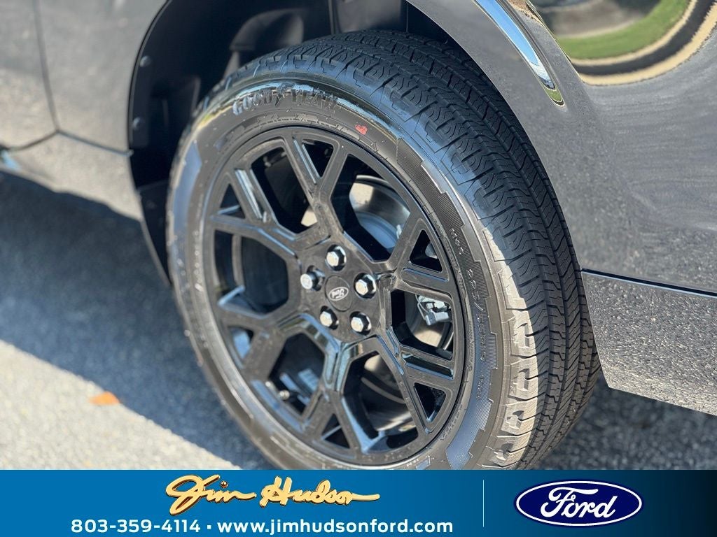 2025 Ford Maverick Lobo Standard