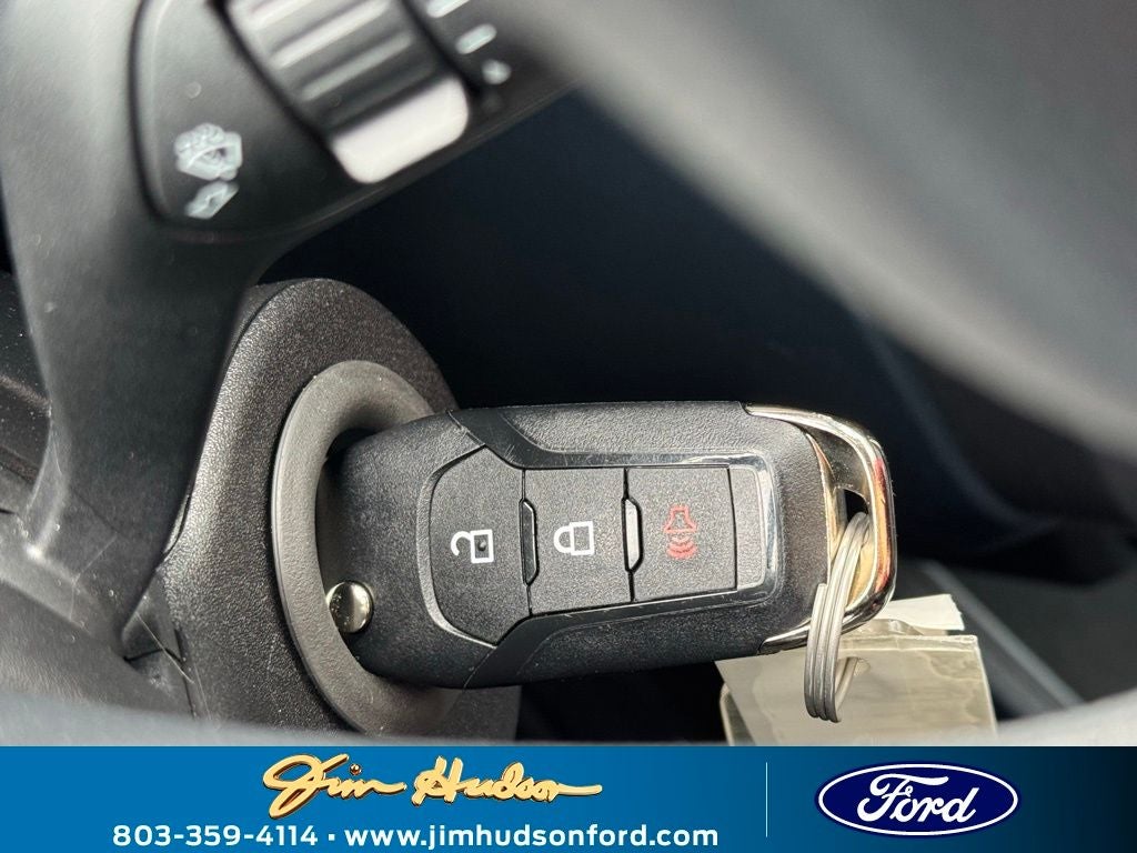 2025 Ford Maverick XL