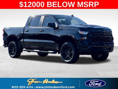 2025 Chevrolet Silverado 1500 Custom Trail Boss BLACKOUT PACKAGE