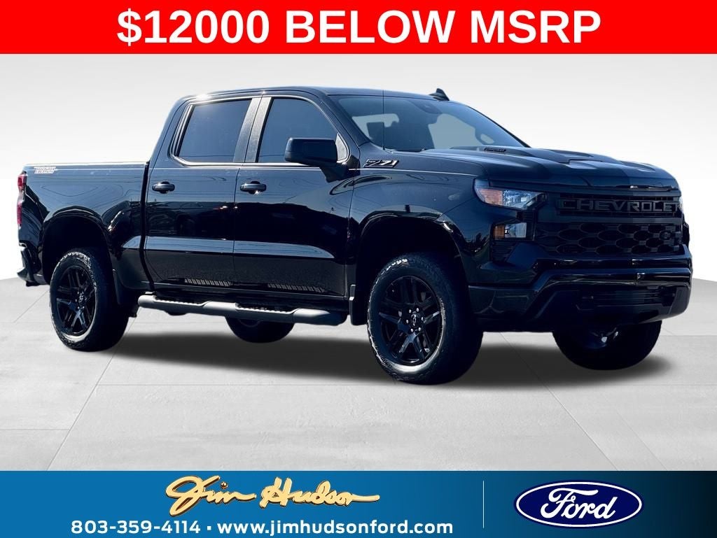 2025 Chevrolet Silverado 1500 Custom Trail Boss BLACKOUT PACKAGE
