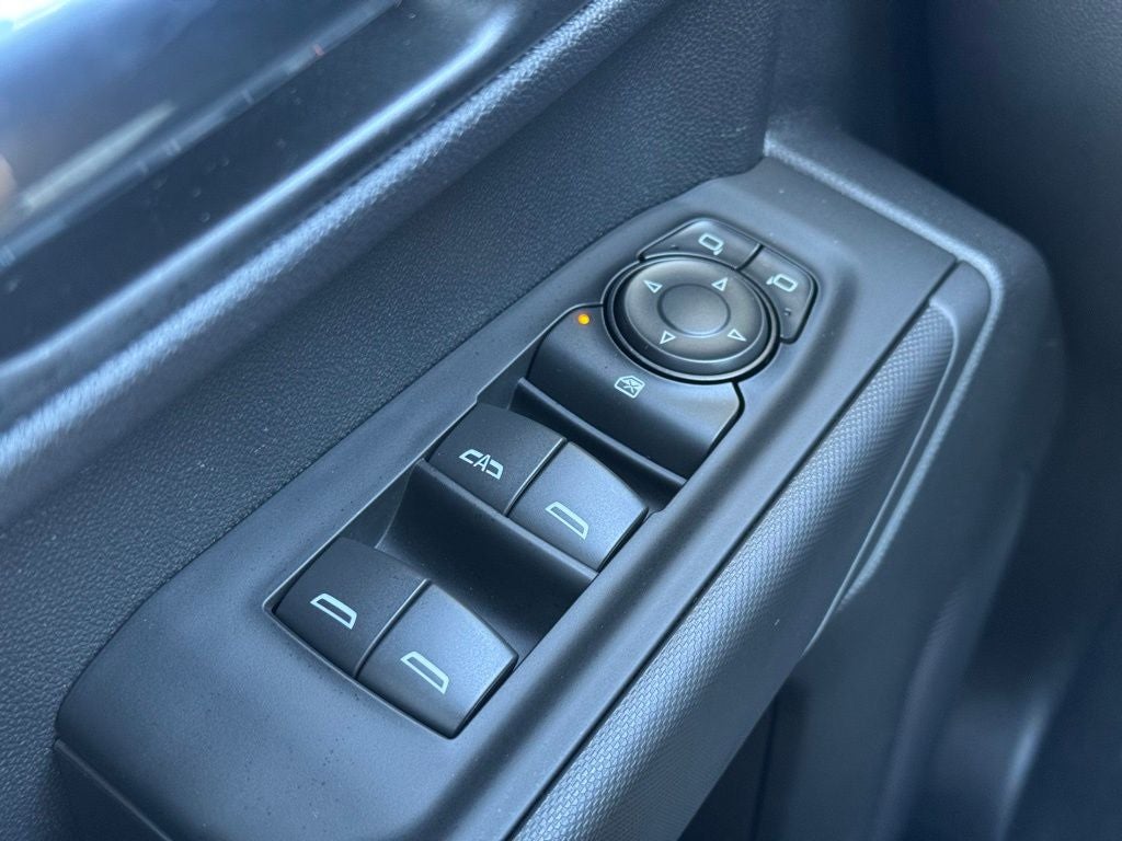 2025 Chevrolet Silverado 1500 Custom Trail Boss BLACKOUT PACKAGE