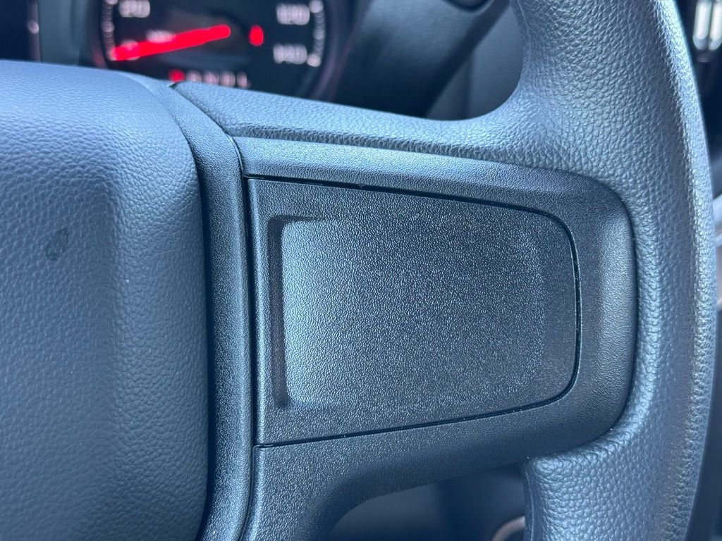 2025 Chevrolet Silverado 1500 Custom Trail Boss BLACKOUT PACKAGE