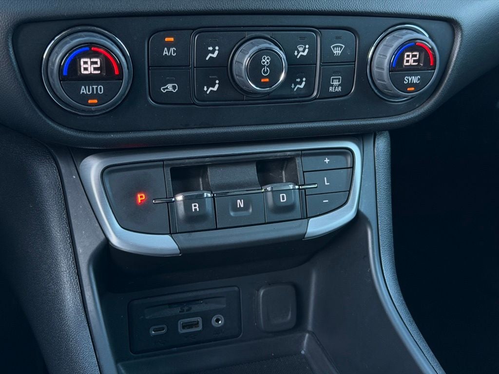 2023 GMC Terrain SLT FORWARD COLLISION LANE KEEP ASSIST APPLE CARPLAY