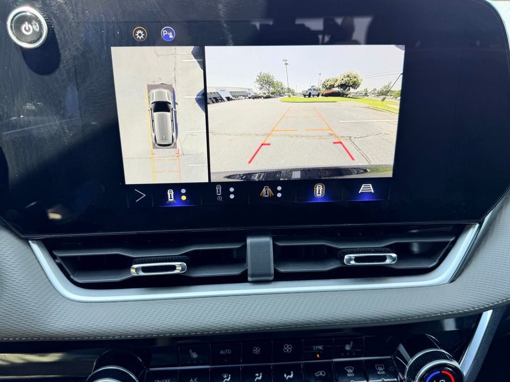 2025 Chevrolet Equinox LT SAFETY & TECH PACKAGE