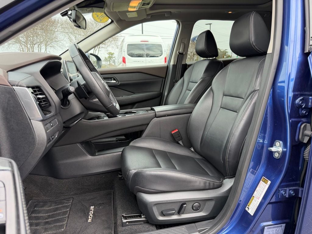 2023 Nissan Rogue SL NEW TIRES!!