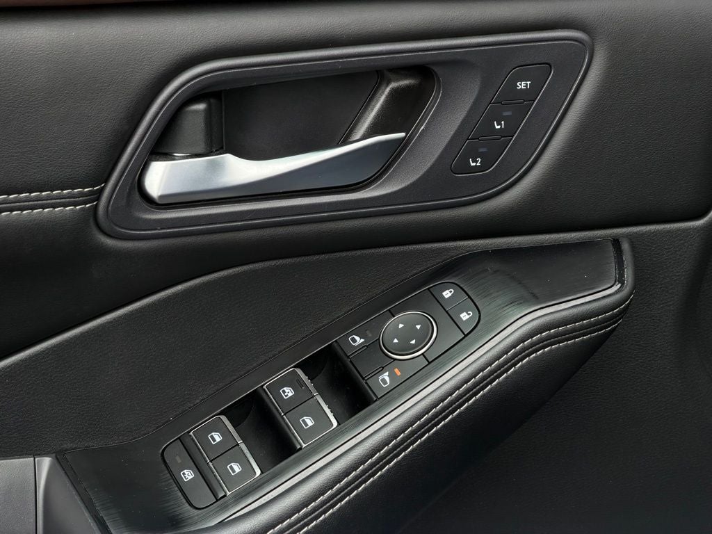 2023 Nissan Rogue SL NEW TIRES!!