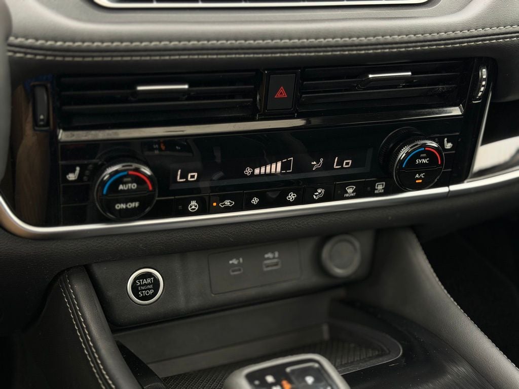 2023 Nissan Rogue SL NEW TIRES!!