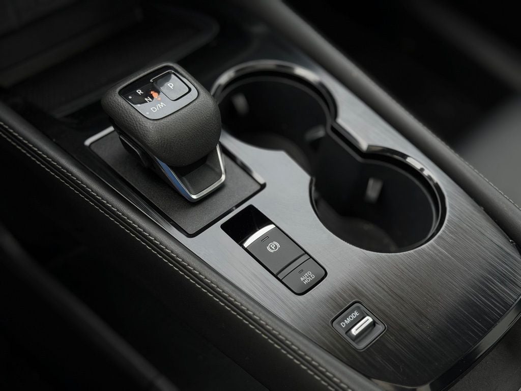 2023 Nissan Rogue SL NEW TIRES!!