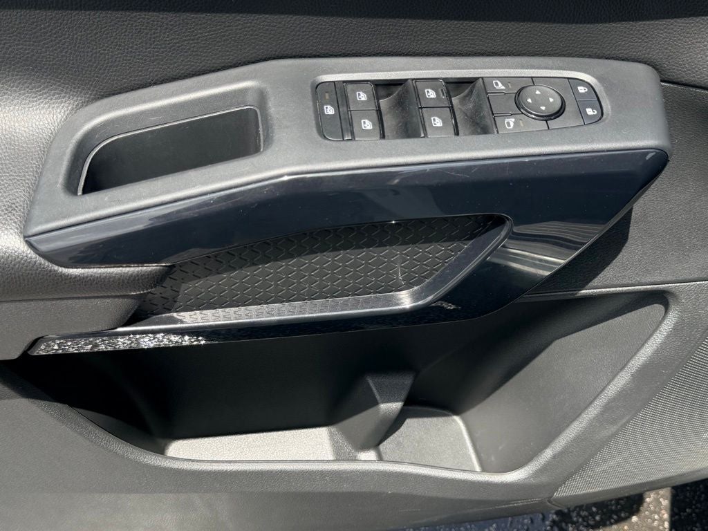 2024 Nissan Pathfinder SV 3RD ROW SEATING