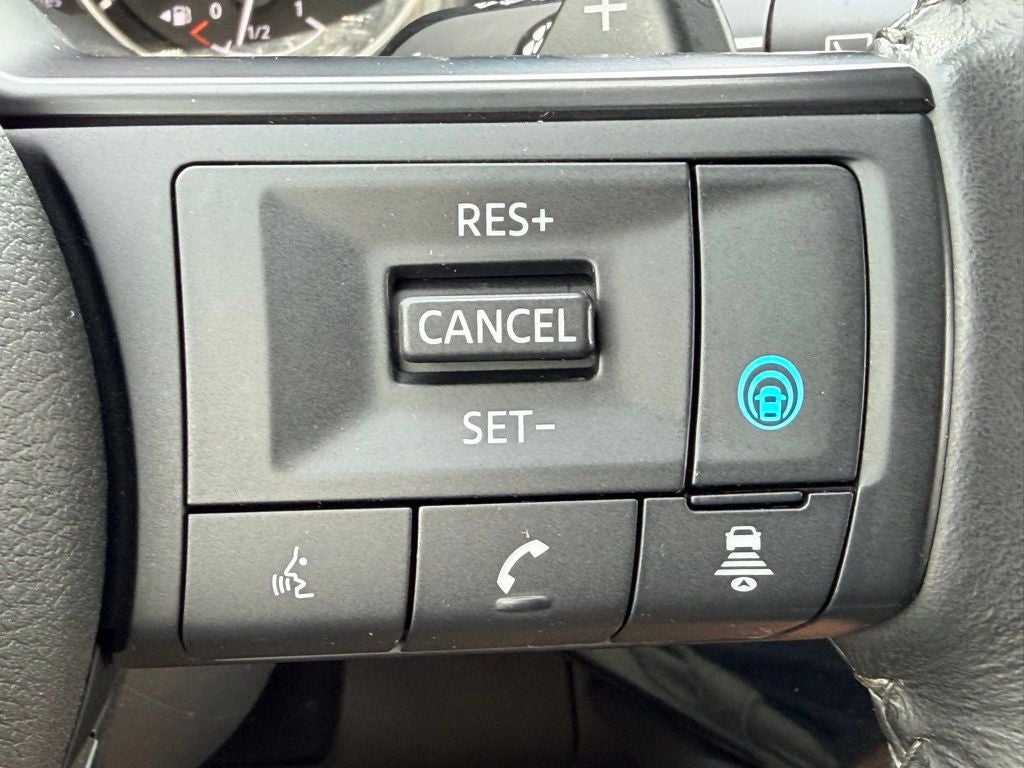 2024 Nissan Pathfinder SV 3RD ROW SEATING