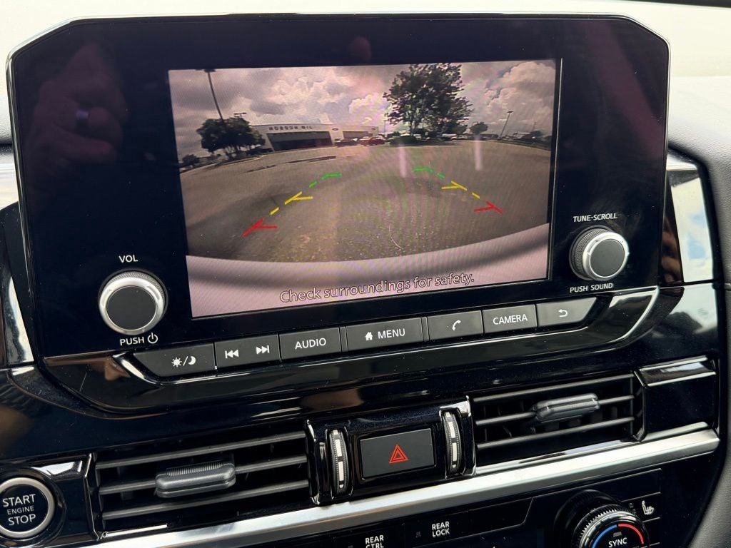 2024 Nissan Pathfinder SV 3RD ROW SEATING