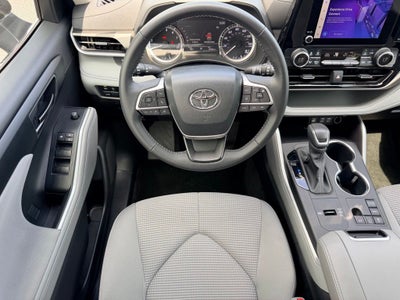 2023 Toyota Highlander LE 3RD ROW SEATING